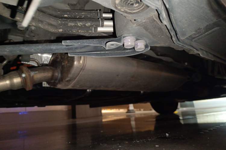 Used Toyota Vellfire 2024 Crown Dual-Engine 2.5L Ultimate Edition Chassis Rear Right