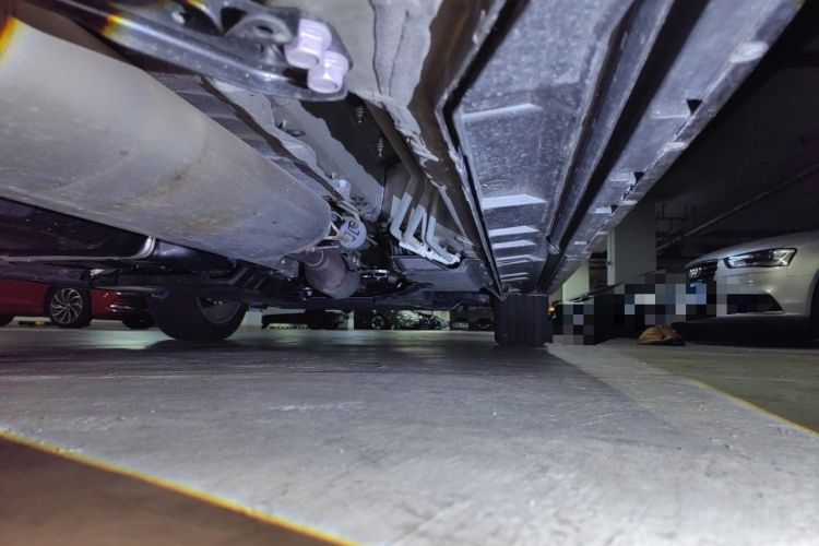 Used Toyota Vellfire 2024 Crown Dual-Engine 2.5L Supreme Executive Edition Chassis Rear Right