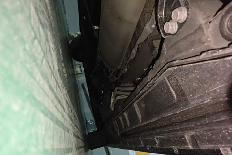 Used Toyota Vellfire 2024 Crown Dual-Engine 2.5L Supreme Executive Edition Chassis Rear Right