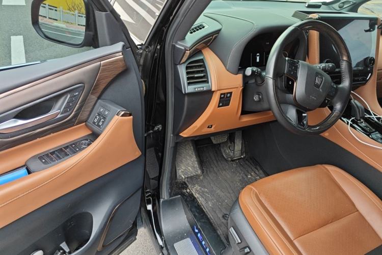 Used Toyota Vellfire 2024 Crown Dual-Engine 2.5L Supreme Executive Edition Driver Seat
