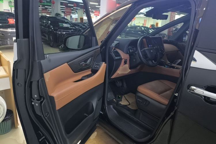 Used Toyota Vellfire 2024 Crown Dual-Engine 2.5L Supreme Executive Edition Driver Seat