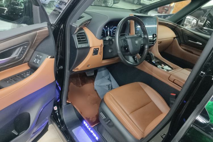 Used Toyota Vellfire 2024 Crown Dual-Engine 2.5L Supreme Executive Edition Driver Seat