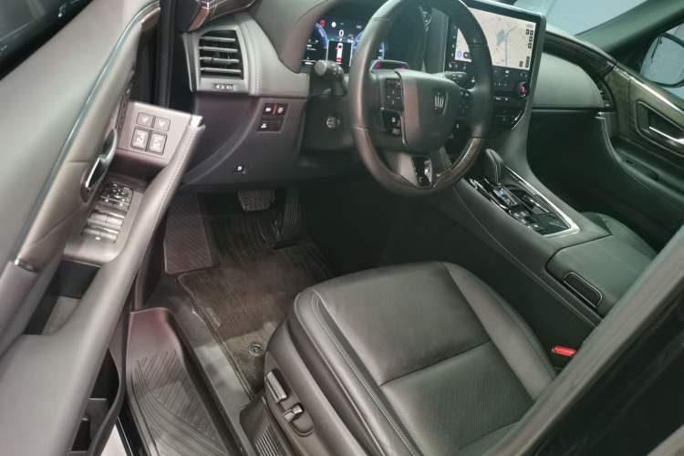 Used Toyota Vellfire 2024 Crown Dual-Engine 2.5L Supreme Executive Edition Driver Seat
