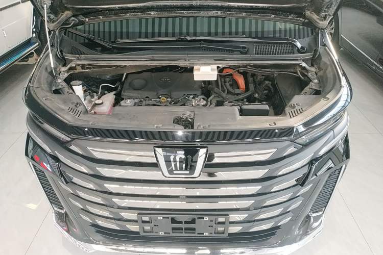Used Toyota Vellfire 2024 Crown Dual-Engine 2.5L Supreme Executive Edition Engine Bay