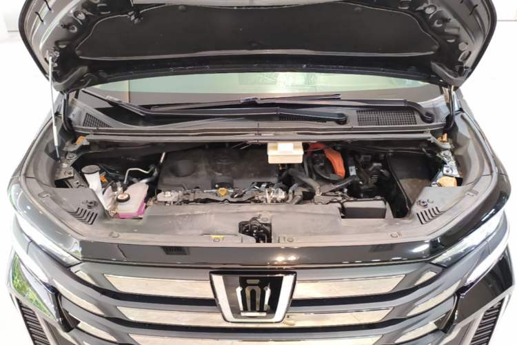 Used Toyota Vellfire 2024 Crown Dual-Engine 2.5L Supreme Executive Edition Engine Bay