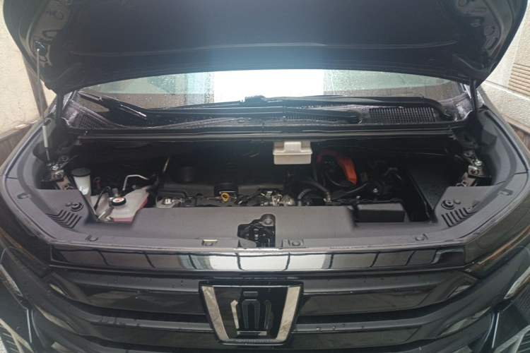 Used Toyota Vellfire 2024 Crown Dual-Engine 2.5L Supreme Executive Edition Engine Bay