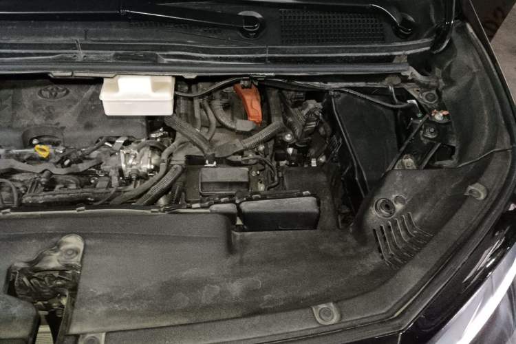 Used Toyota Vellfire 2024 Crown Dual-Engine 2.5L Supreme Executive Edition Engine Bay Left