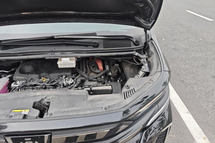 Used Toyota Vellfire 2024 Crown Dual-Engine 2.5L Ultimate Edition Engine Bay Left