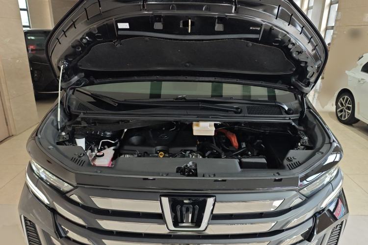Used Toyota Vellfire 2024 Crown Dual-Engine 2.5L Ultimate Edition Engine Bay