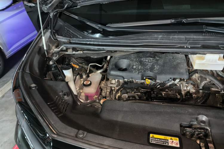 Used Toyota Vellfire 2024 Crown Dual-Engine 2.5L Ultimate Edition Engine Bay Right