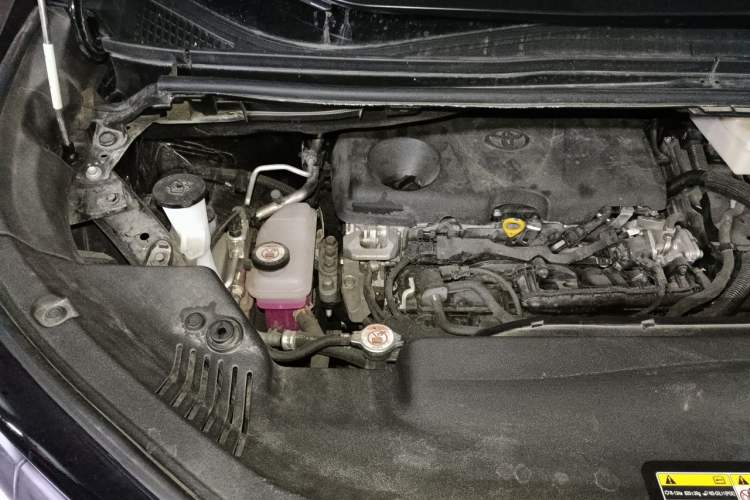 Used Toyota Vellfire 2024 Crown Dual-Engine 2.5L Supreme Executive Edition Engine Bay Right