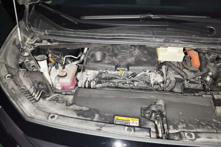 Used Toyota Vellfire 2024 Crown Dual-Engine 2.5L Ultimate Edition Engine Bay Right