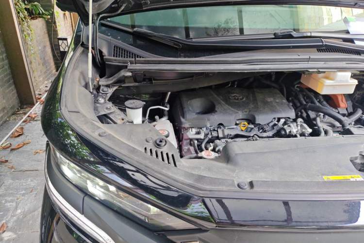 Used Toyota Vellfire 2024 Crown Dual-Engine 2.5L Supreme Executive Edition Engine Bay Right