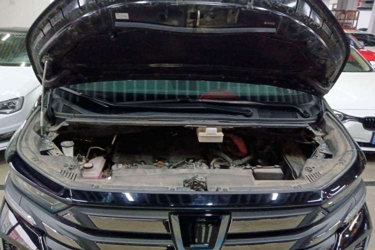 Used Toyota Vellfire 2024 Crown Dual-Engine 2.5L Ultimate Edition Engine Bay