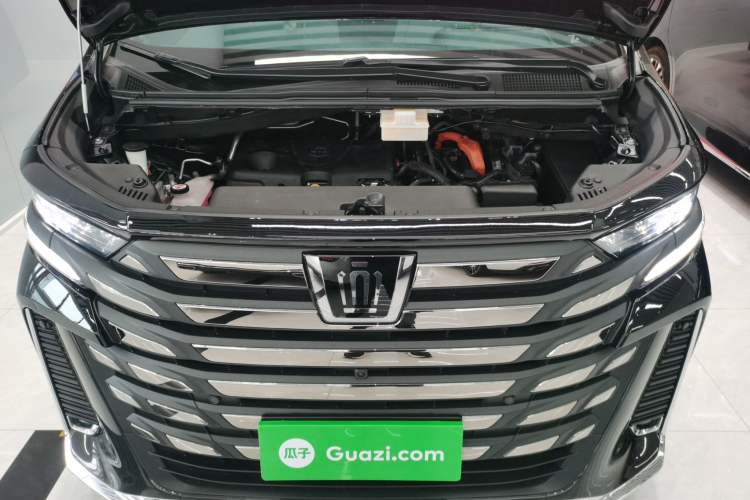 Used Toyota Vellfire 2024 Crown Dual-Engine 2.5L Supreme Executive Edition Engine Bay