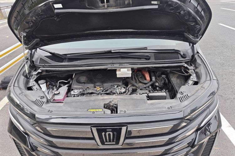 Used Toyota Vellfire 2024 Crown Dual-Engine 2.5L Ultimate Edition Engine Bay