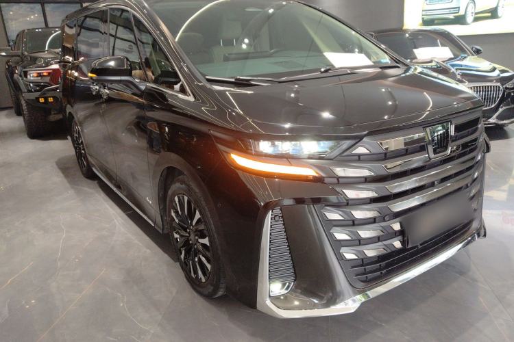 Used Toyota Vellfire 2024 Crown Dual-Engine 2.5L Ultimate Edition Exterior 1