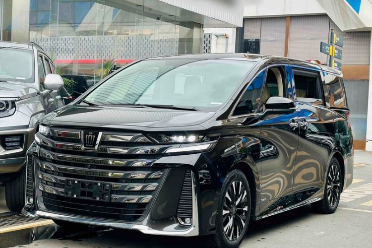 Used Toyota Vellfire 2024 Crown Dual-Engine 2.5L Ultimate Edition Exterior 1