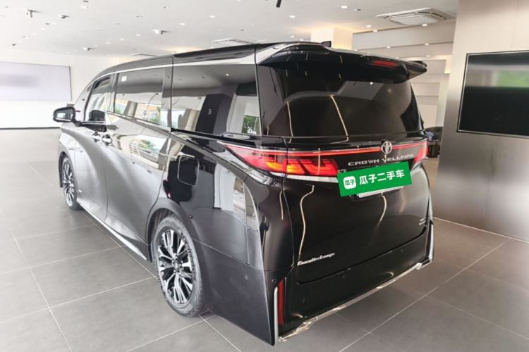 Used Toyota Vellfire 2024 Crown Dual-Engine 2.5L Ultimate Edition Exterior 2