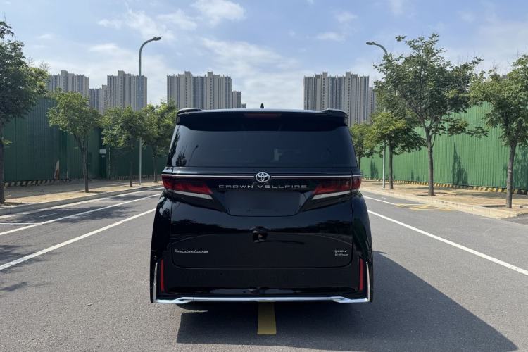 Used Toyota Vellfire 2024 Crown Dual-Engine 2.5L Supreme Executive Edition Exterior 4