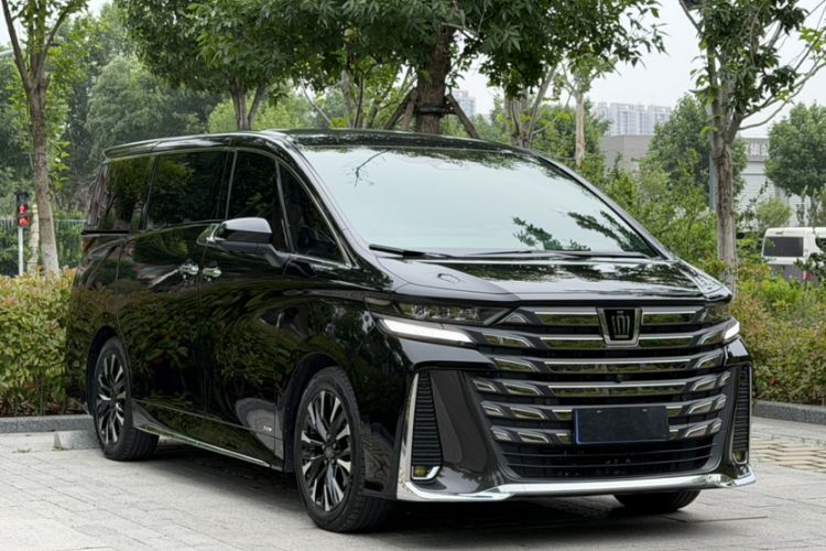 Used Toyota Vellfire 2024 Crown Dual-Engine 2.5L Ultimate Edition Exterior 6