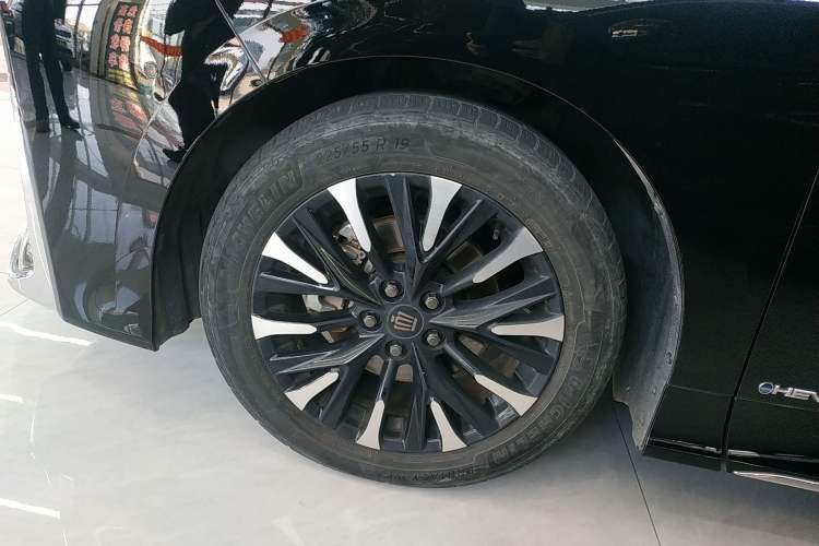 Used Toyota Vellfire 2024 Crown Dual-Engine 2.5L Ultimate Edition Exterior 7