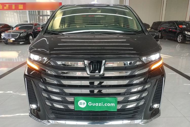 Used Toyota Vellfire 2024 Crown Dual-Engine 2.5L Supreme Executive Edition Front