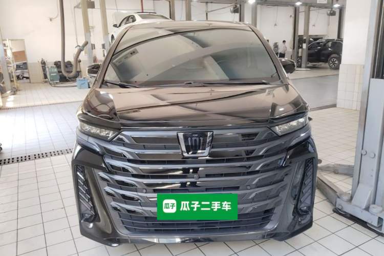 Used Toyota Vellfire 2024 Crown Dual-Engine 2.5L Ultimate Edition Front