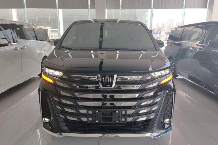 Used Toyota Vellfire 2024 Crown Dual-Engine 2.5L Supreme Executive Edition Front