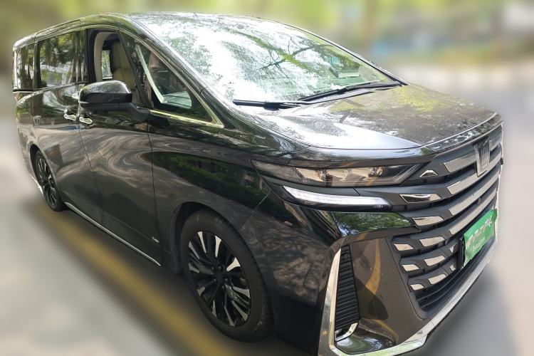 Used Toyota Vellfire 2024 Crown Dual-Engine 2.5L Ultimate Edition Front Right 45 Deg