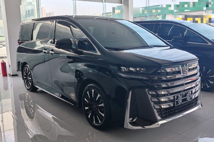 Used Toyota Vellfire 2024 Crown Dual-Engine 2.5L Supreme Executive Edition Front Right 45 Deg