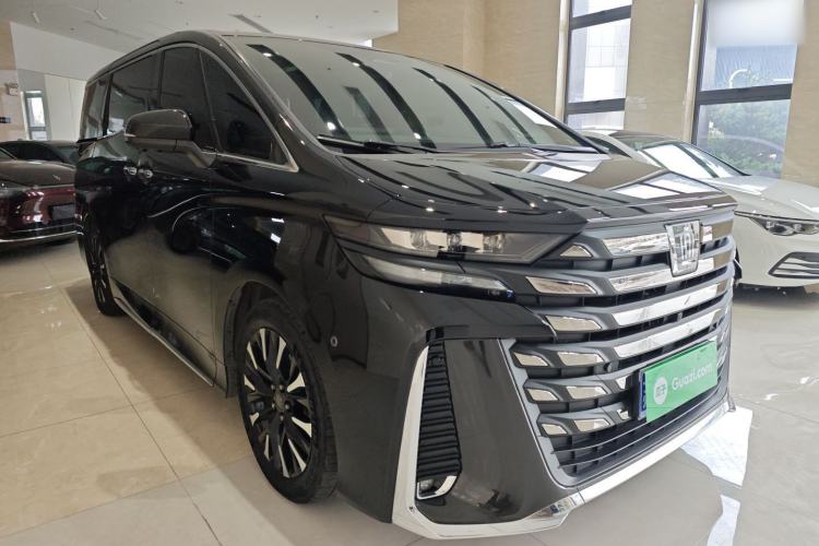 Used Toyota Vellfire 2024 Crown Dual-Engine 2.5L Ultimate Edition Front Right 45 Deg