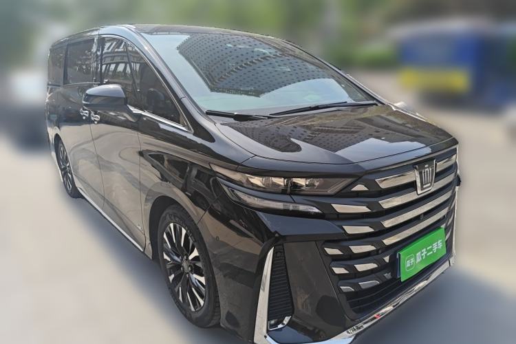Used Toyota Vellfire 2024 Crown Dual-Engine 2.5L Supreme Executive Edition Front Right 45 Deg