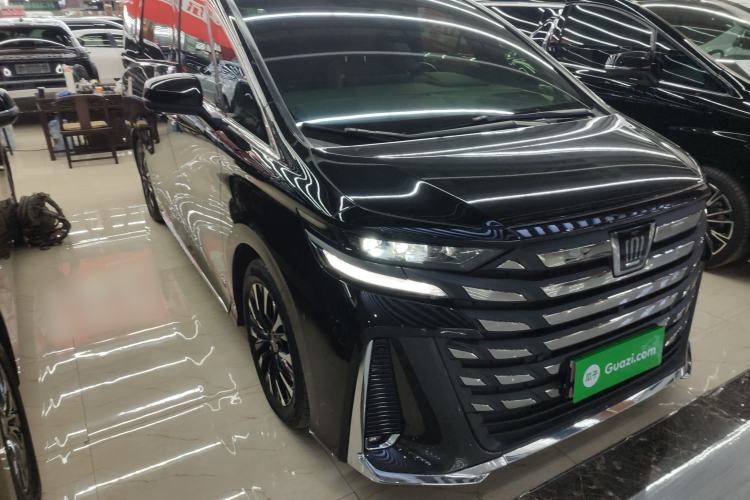 Used Toyota Vellfire 2024 Crown Dual-Engine 2.5L Supreme Executive Edition Front Right 45 Deg