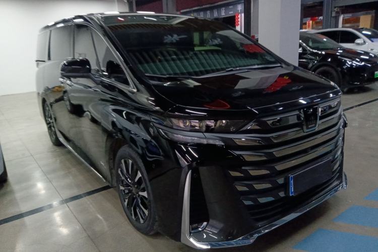 Used Toyota Vellfire 2024 Crown Dual-Engine 2.5L Ultimate Edition Front Right 45 Deg