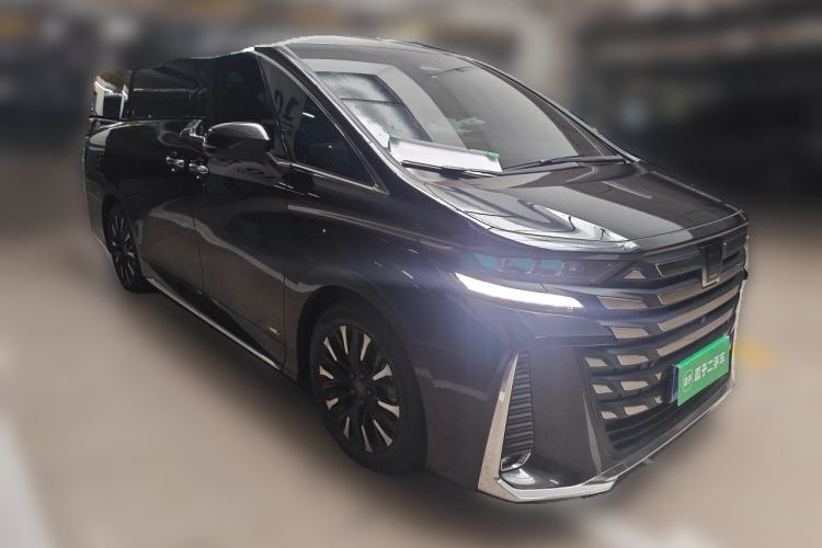 Used Toyota Vellfire 2024 Crown Dual-Engine 2.5L Ultimate Edition Front Right 45 Deg