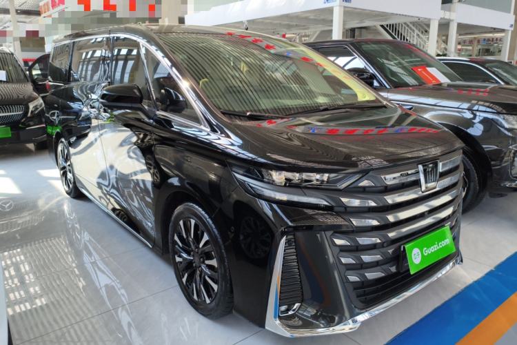 Used Toyota Vellfire 2024 Crown Dual-Engine 2.5L Supreme Executive Edition Front Right 45 Deg