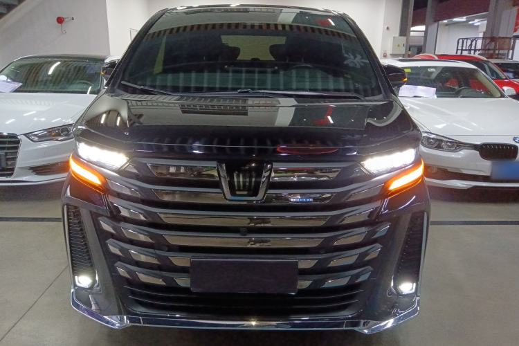 Used Toyota Vellfire 2024 Crown Dual-Engine 2.5L Ultimate Edition Front