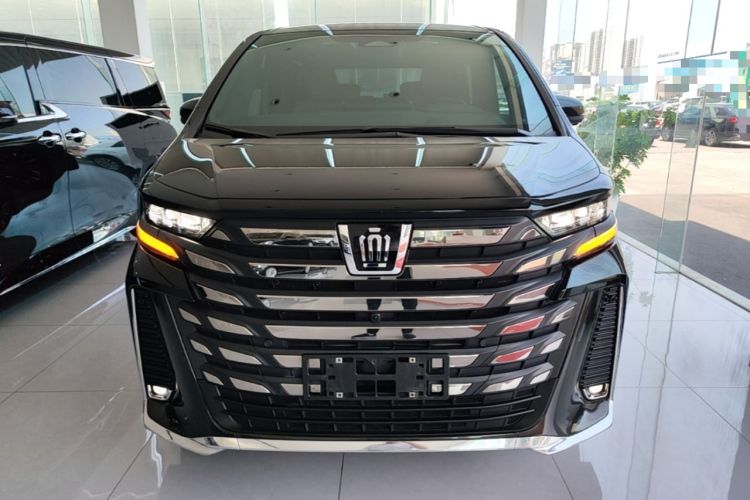 Used Toyota Vellfire 2024 Crown Dual-Engine 2.5L Ultimate Edition Front