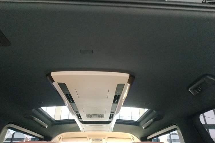 Used Toyota Vellfire 2024 Crown Dual-Engine 2.5L Supreme Executive Edition Headliner