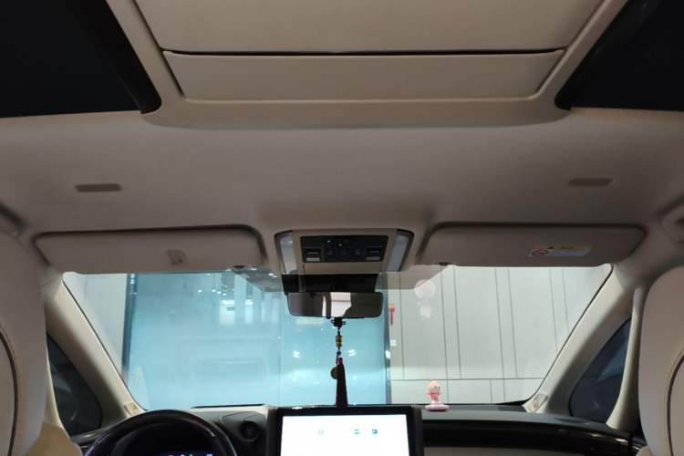 Used Toyota Vellfire 2024 Crown Dual-Engine 2.5L Supreme Executive Edition Headliner