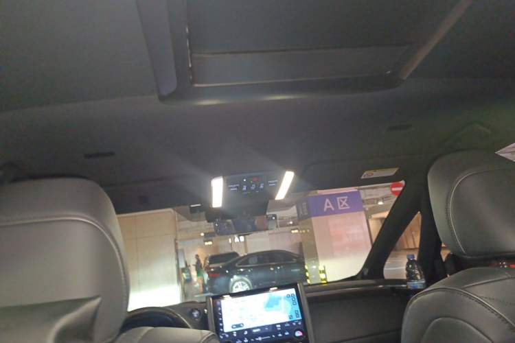 Used Toyota Vellfire 2024 Crown Dual-Engine 2.5L Ultimate Edition Headliner