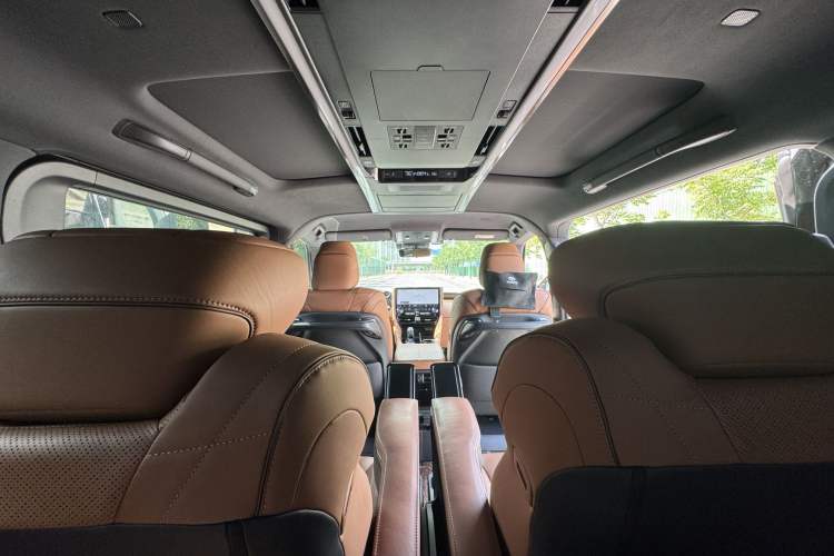 Used Toyota Vellfire 2024 Crown Dual-Engine 2.5L Supreme Executive Edition Headliner