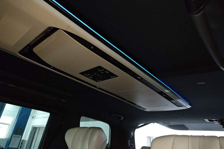 Used Toyota Vellfire 2024 Crown Dual-Engine 2.5L Ultimate Edition Headliner
