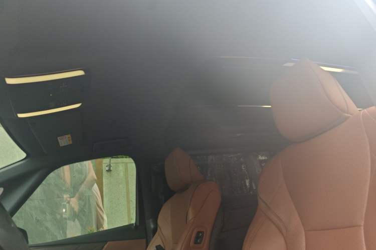 Used Toyota Vellfire 2024 Crown Dual-Engine 2.5L Ultimate Edition Headliner