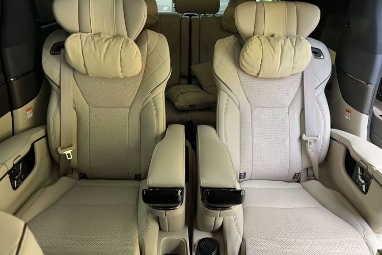 Used Toyota Vellfire 2024 Crown Dual-Engine 2.5L Ultimate Edition Interior 1