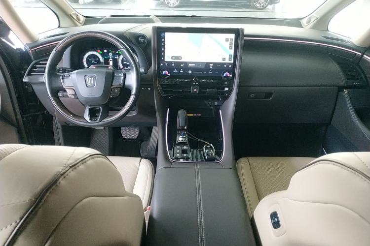 Used Toyota Vellfire 2024 Crown Dual-Engine 2.5L Ultimate Edition Interior 2