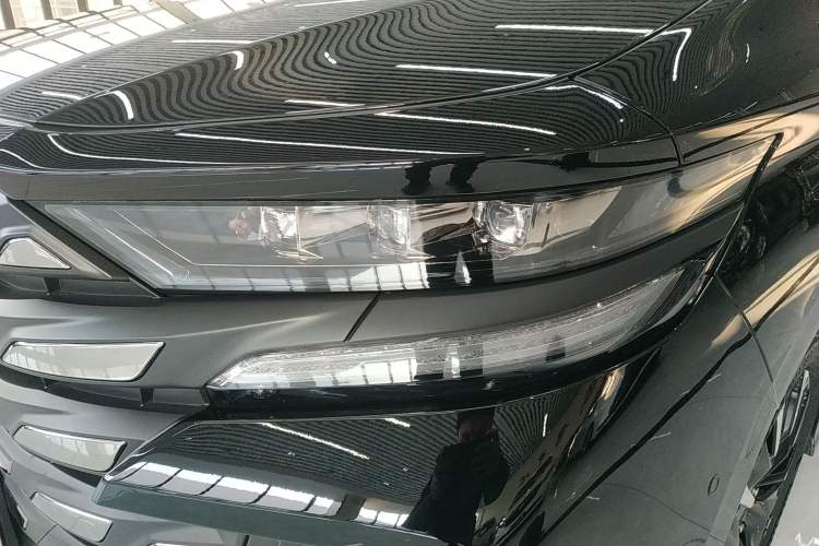 Used Toyota Vellfire 2024 Crown Dual-Engine 2.5L Supreme Executive Edition Left Front Headlight