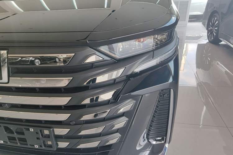Used Toyota Vellfire 2024 Crown Dual-Engine 2.5L Supreme Executive Edition Left Front Headlight
