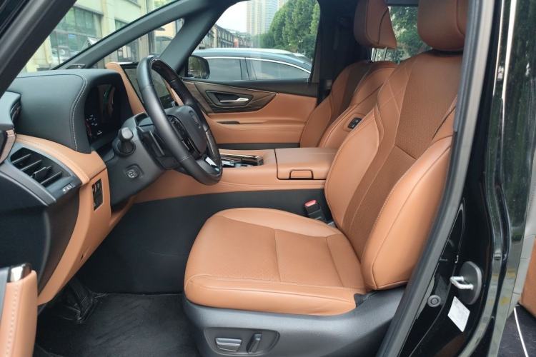 Used Toyota Vellfire 2024 Crown Dual-Engine 2.5L Ultimate Edition Left Front Seat